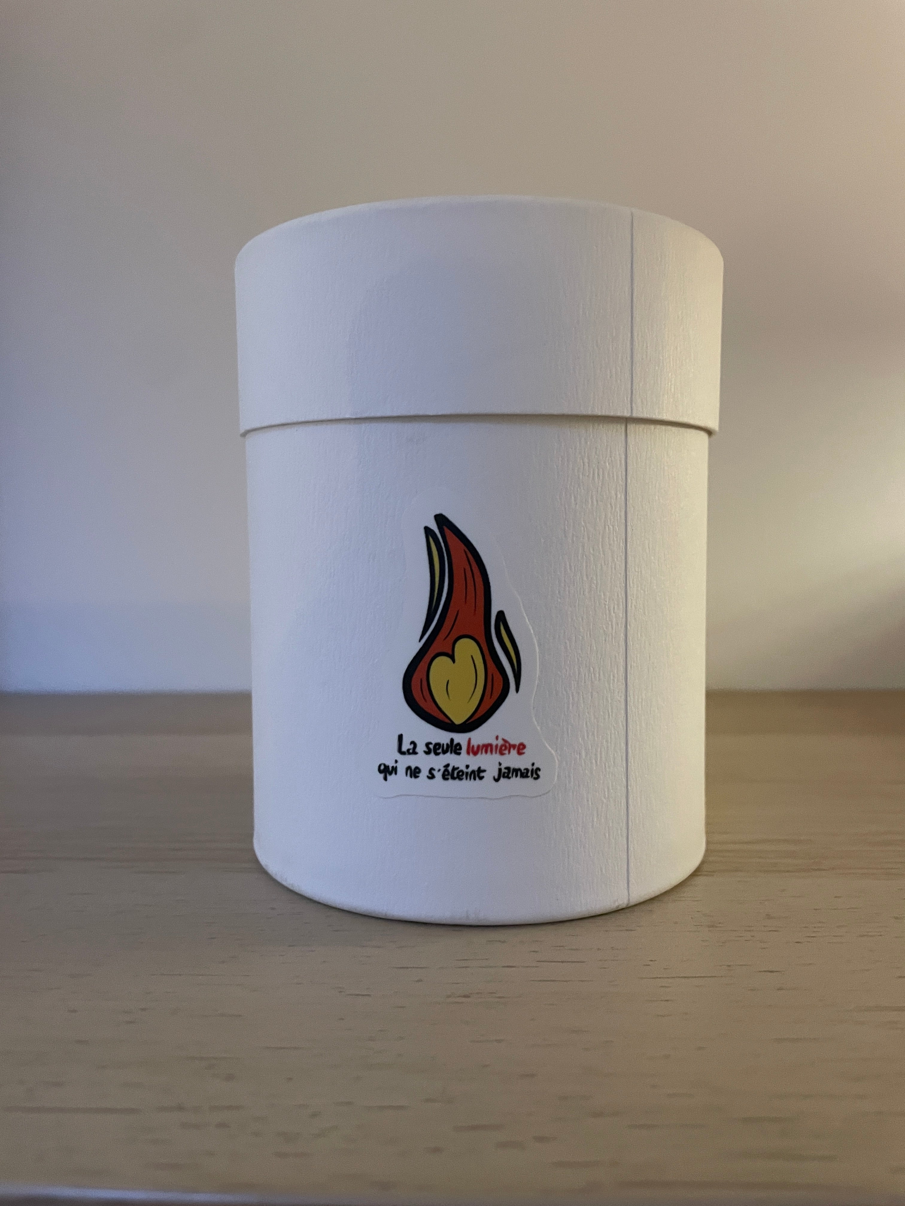 Delgo x MaisonMaison Paris - " Full of Love" Bougie 2 mèches 220G